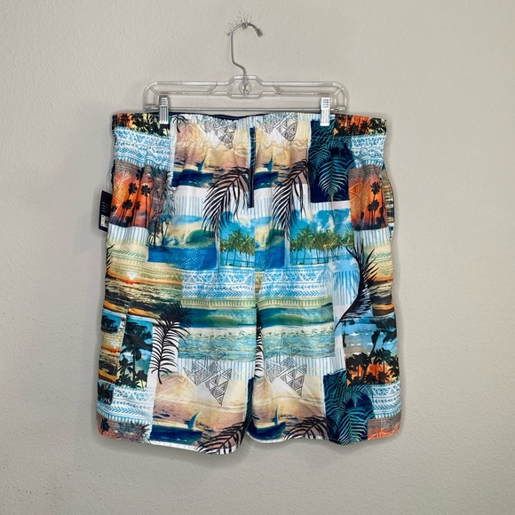 NWT Croft & Barrow Men’s Floral/Beachy Swim Trunks - Picture 2 of 4